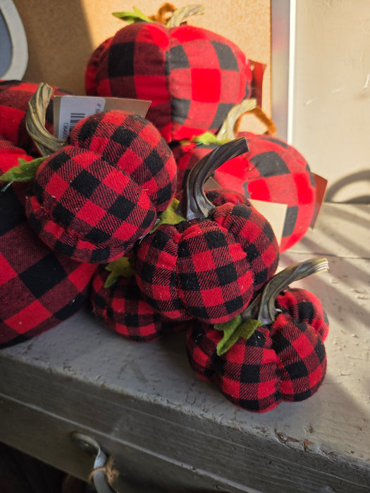 4" Black/Red Check Pumpkin