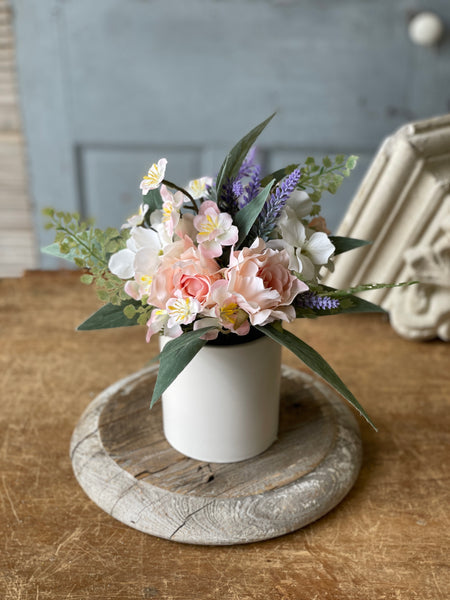 Garden Gala Pot  10"