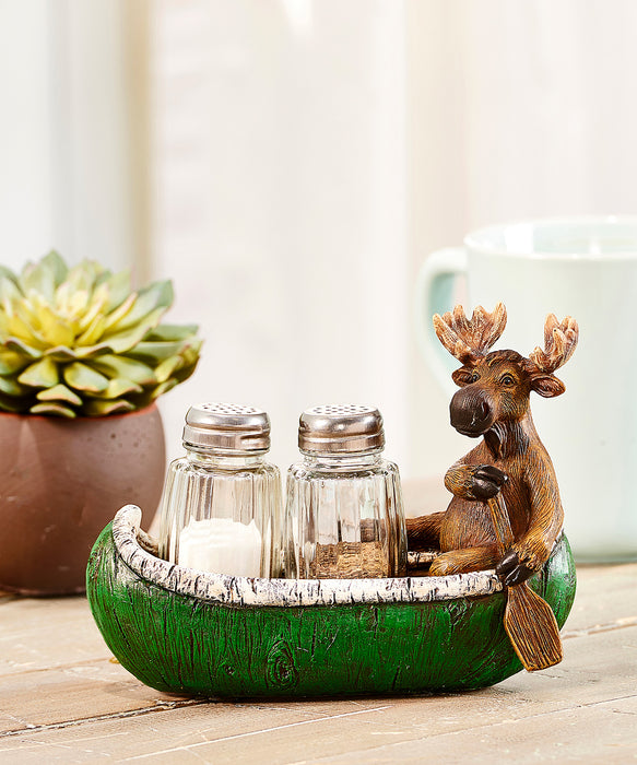 Moose on Boat S&P Shakers